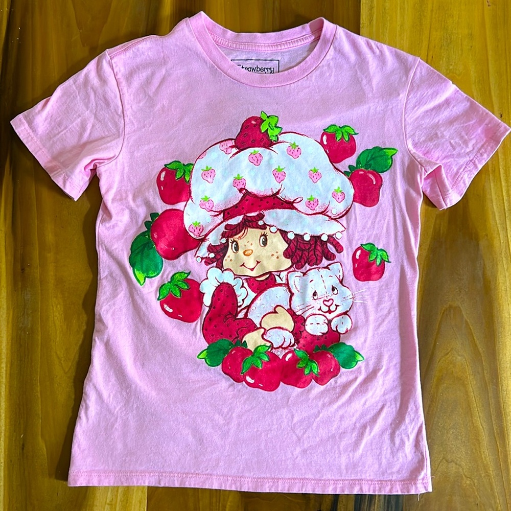 Strawberry 🍓 Shortcake T-shirt Size XS